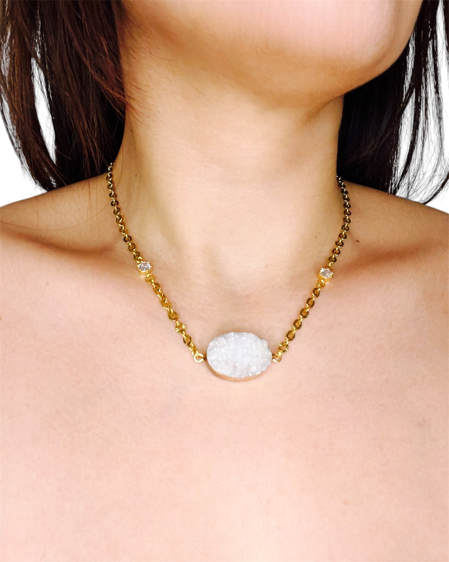 Collier Roche Envoûtée
