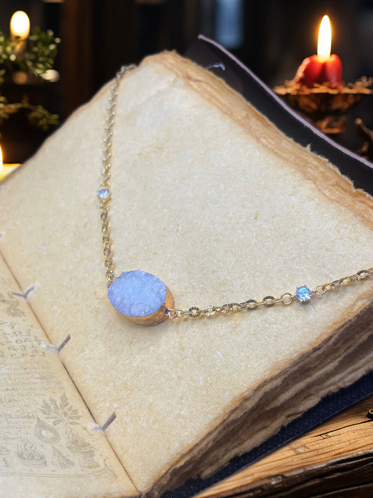 Collier Roche Envoûtée