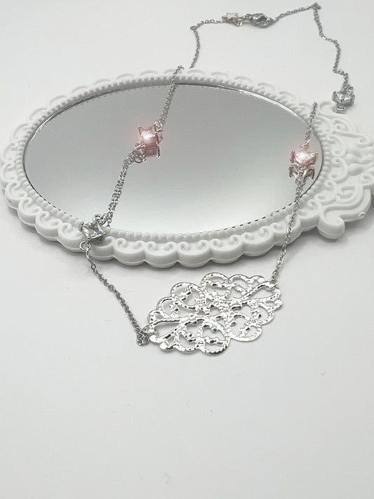 Collier Dentelle Raffinée